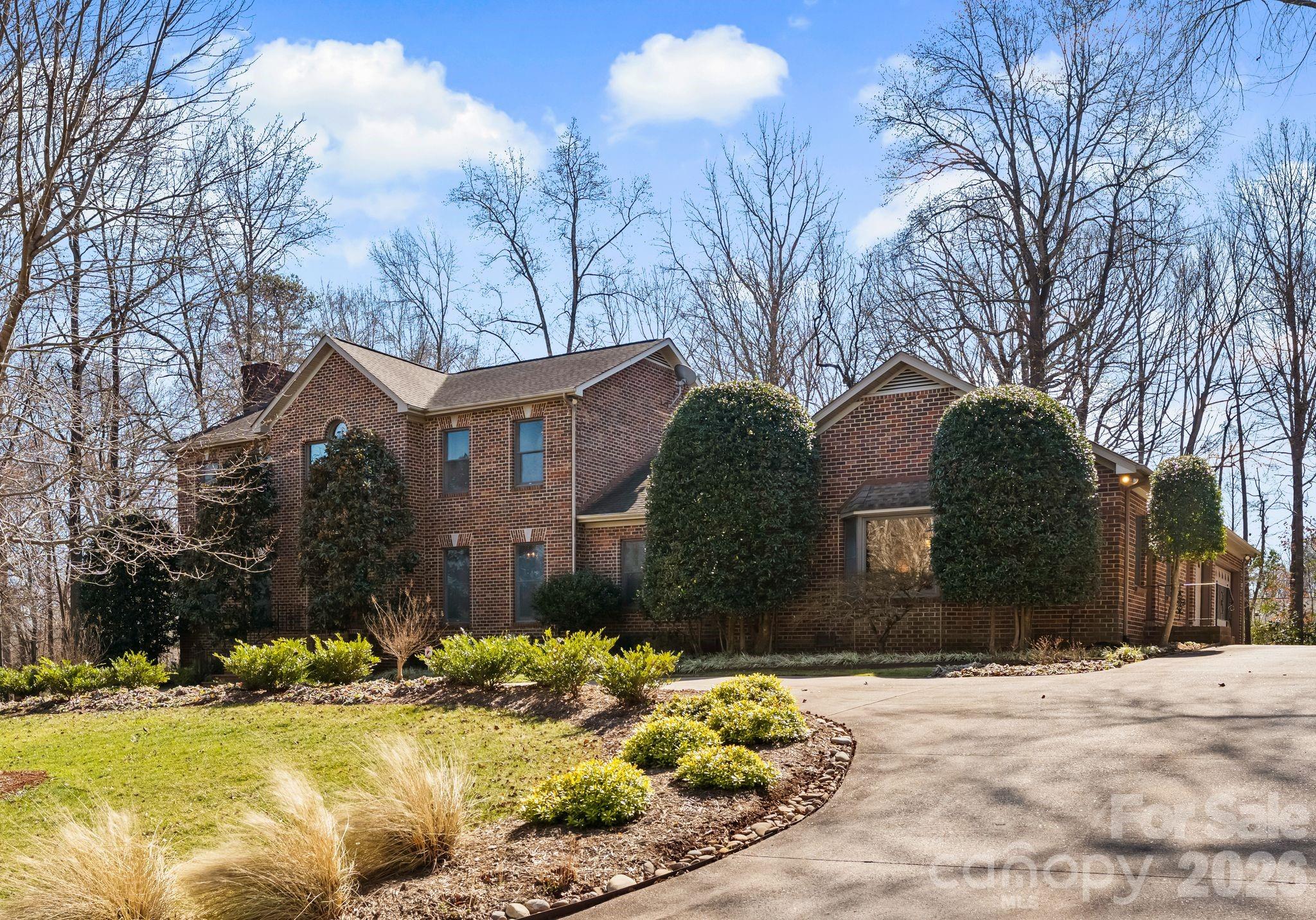 5030 Samuel Pinckney Drive