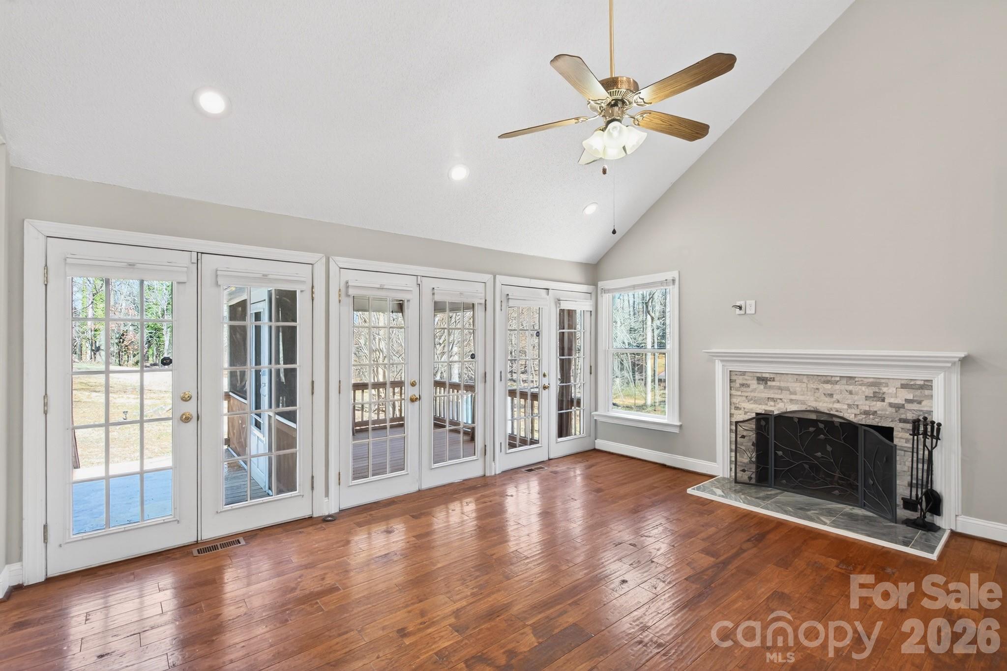 Mountain Point - Residential