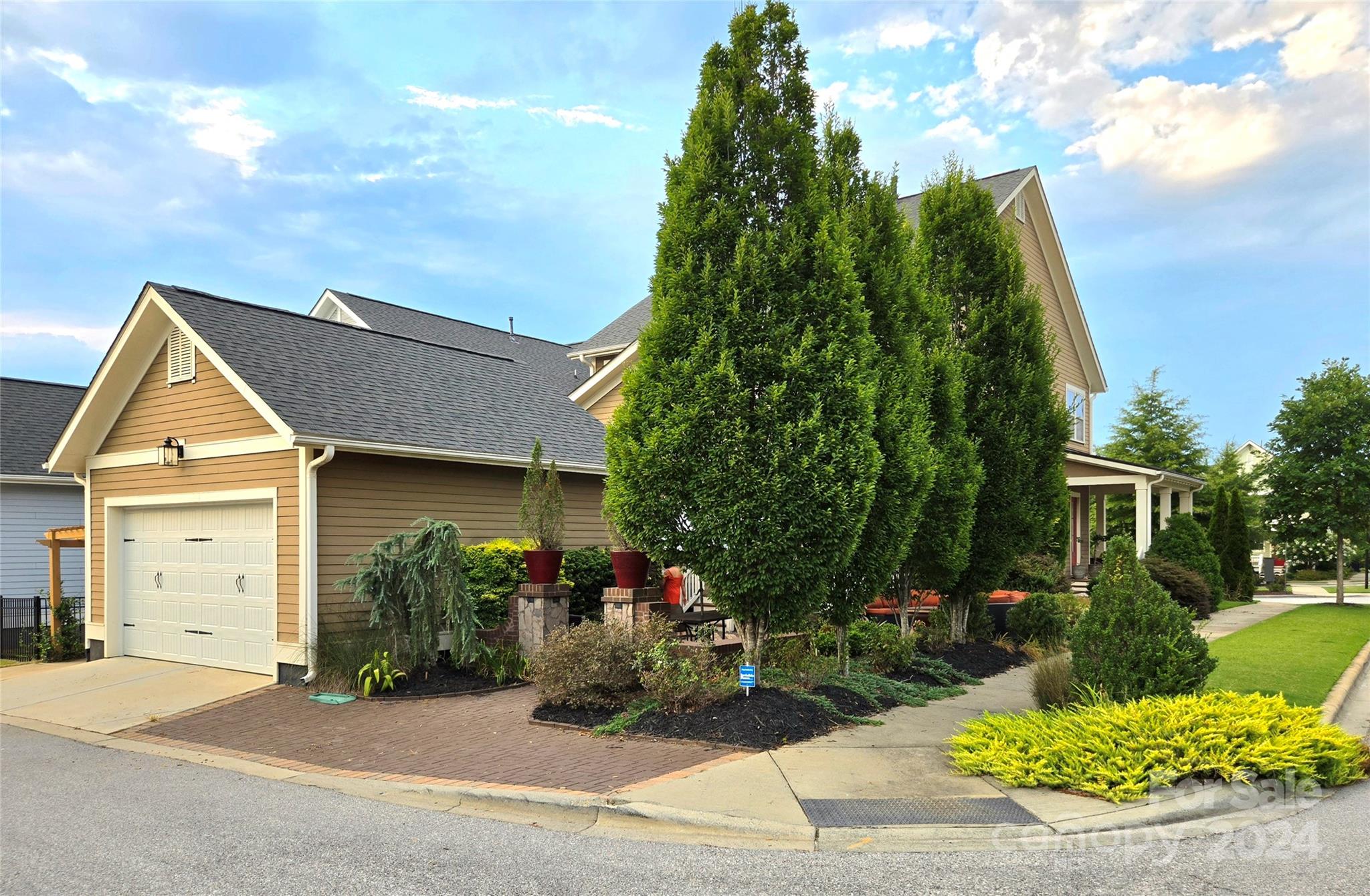 Riverwalk - Residential