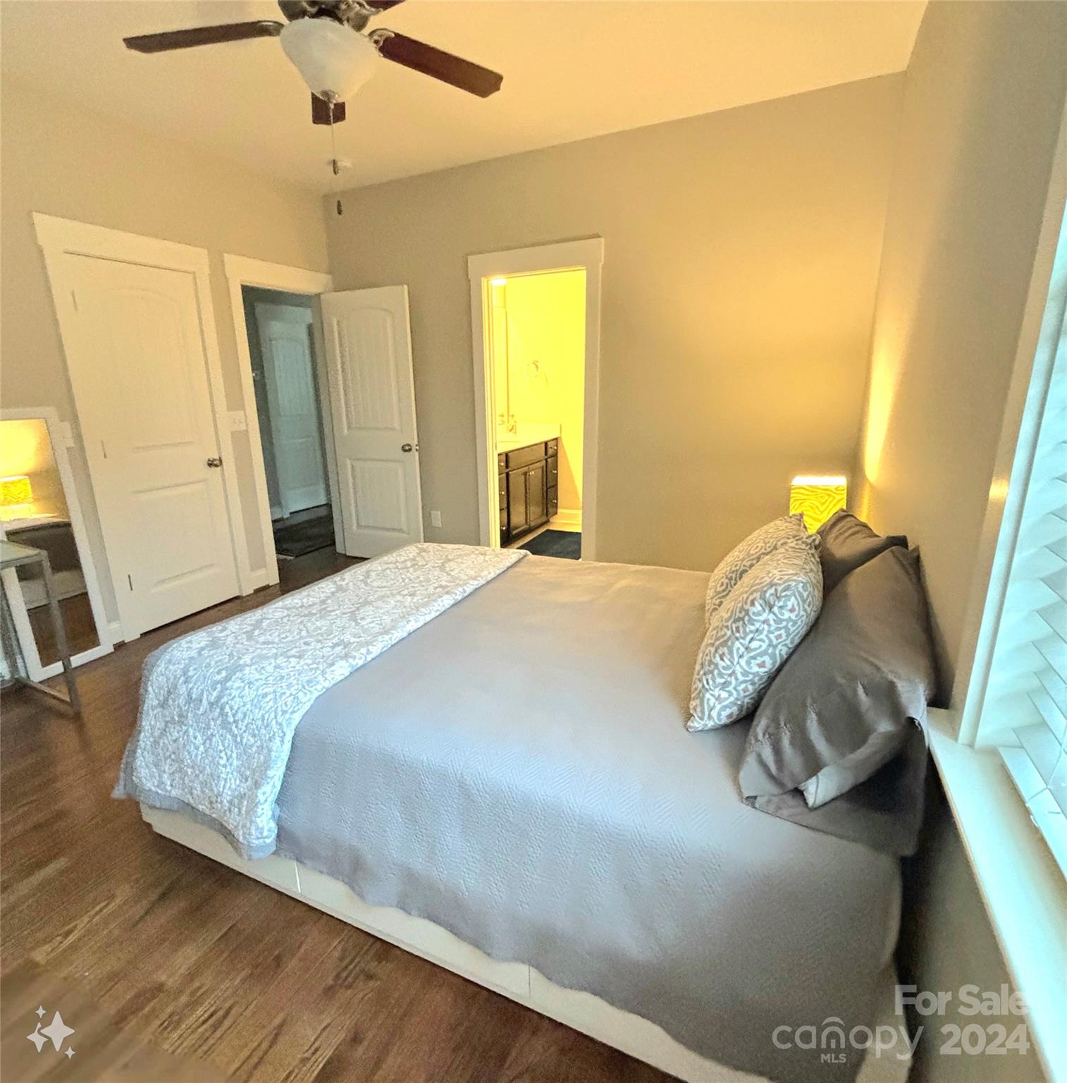 Riverwalk - Residential