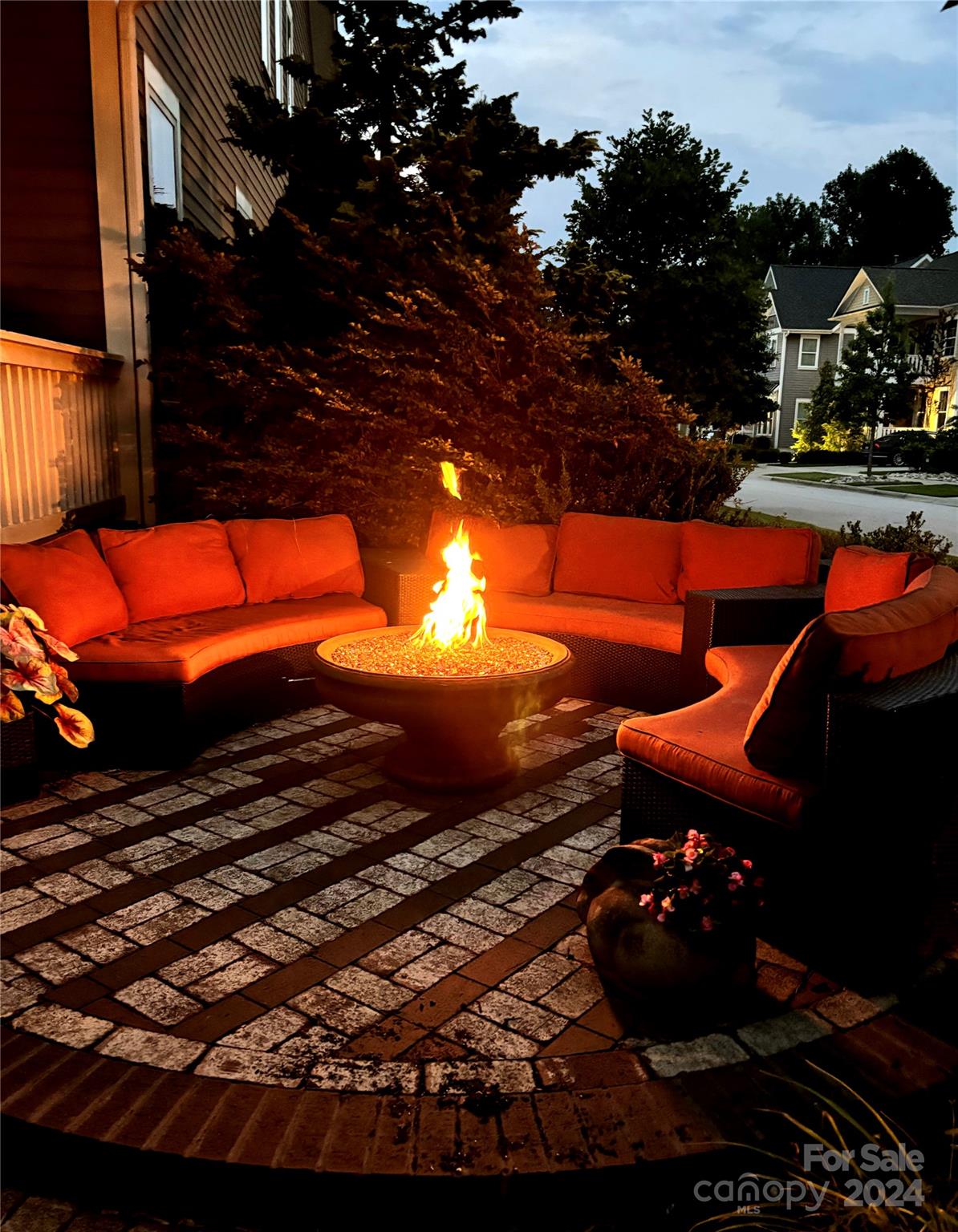 Riverwalk - Residential