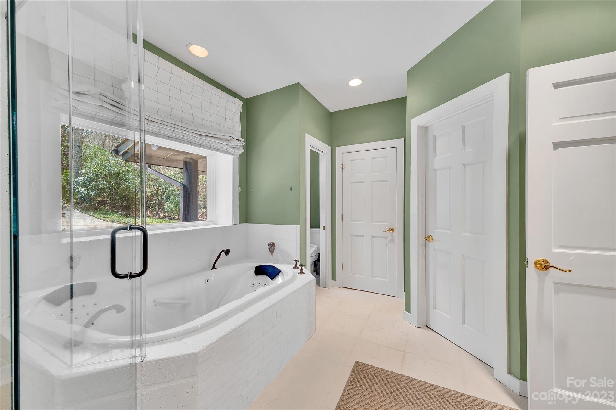 Lake Toxaway Estates - Residential