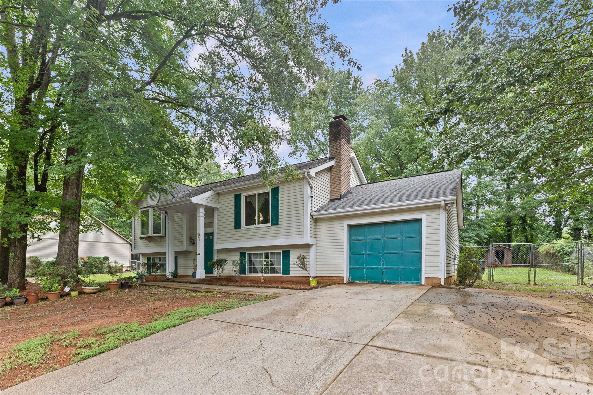 9108 Touchstone Lane