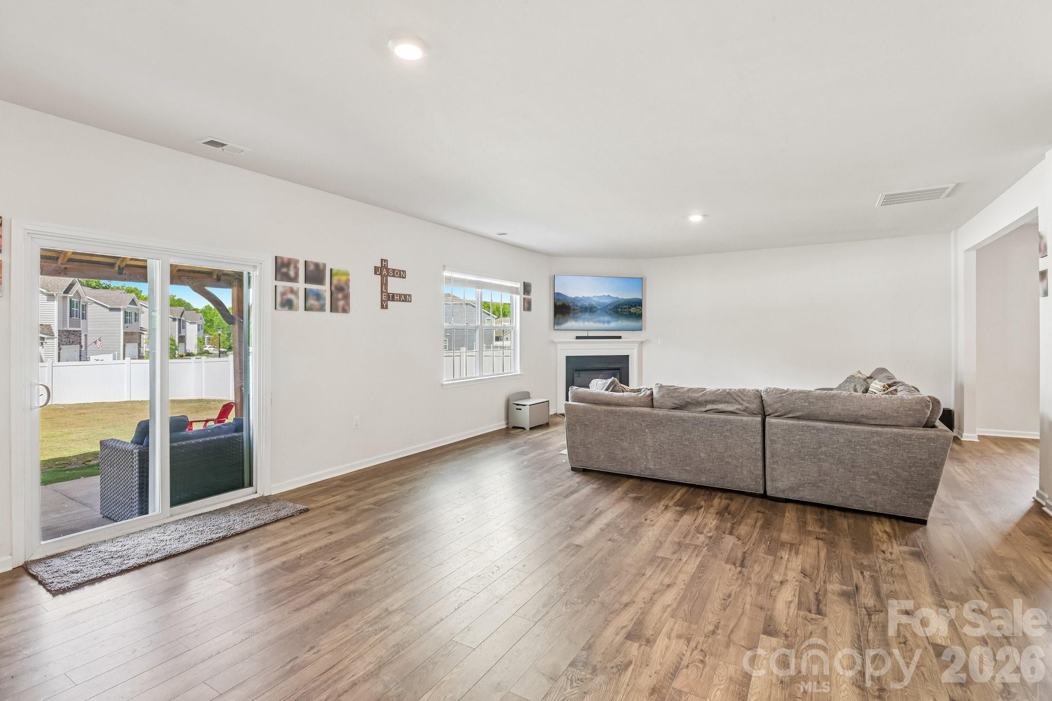 Crossroads - Residential