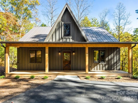 Photo of 384 Green Hollow Lane, Brevard, NC 28712 (MLS # 4436309)