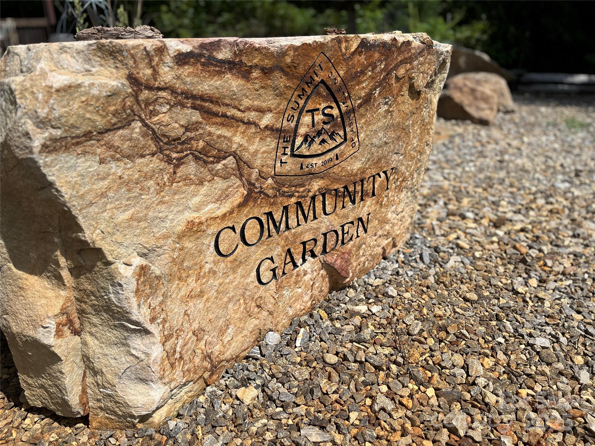 The Summit of Asheville - Land