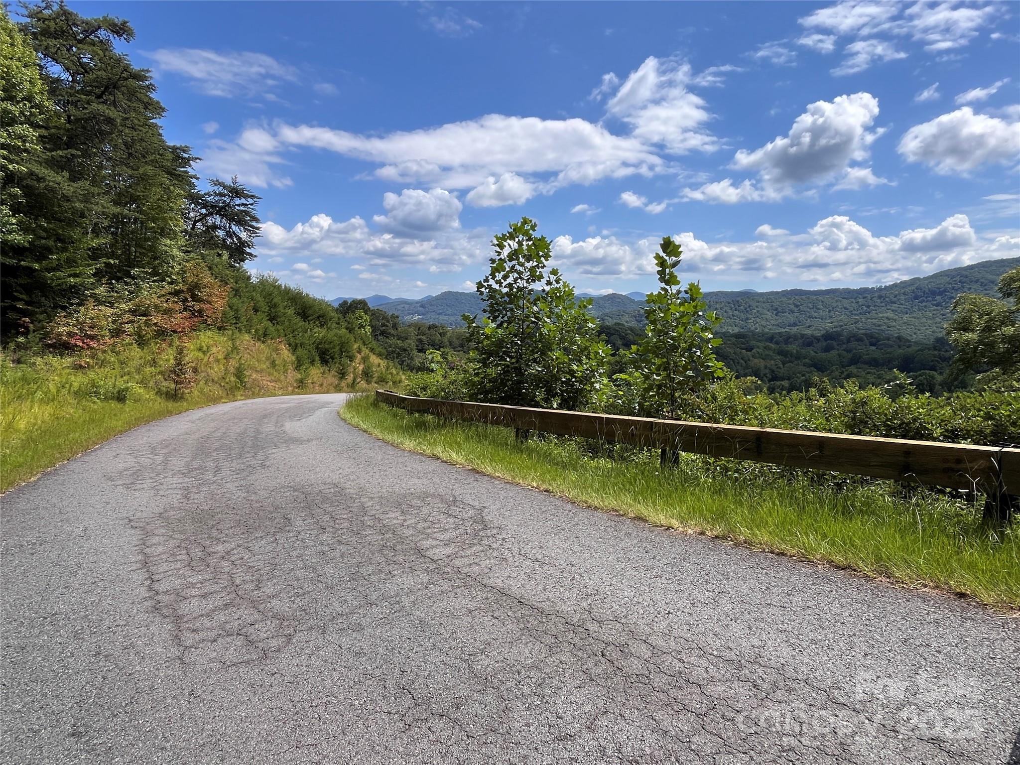 The Summit of Asheville - Land