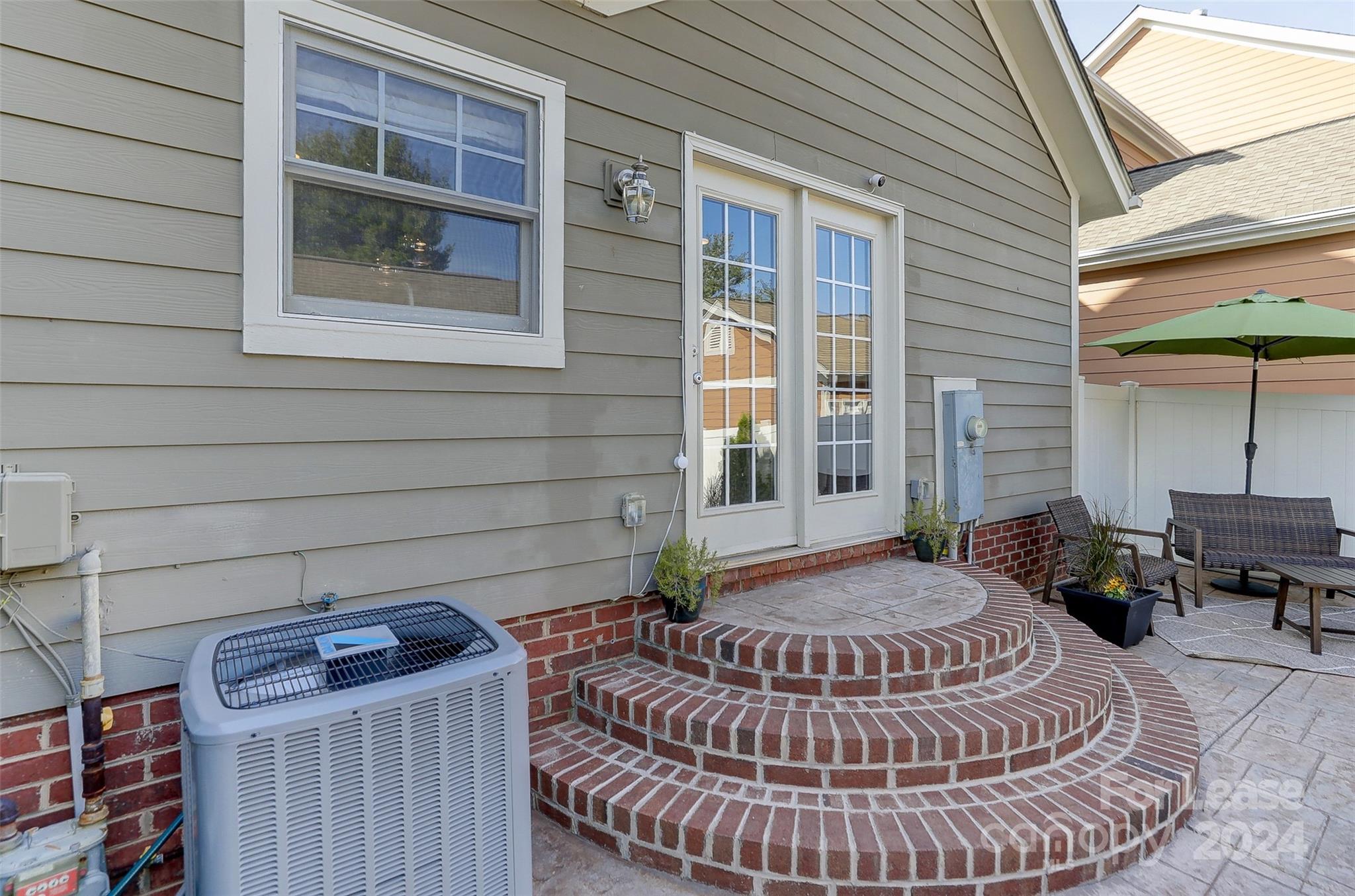 Baxter Village - Residential Lease