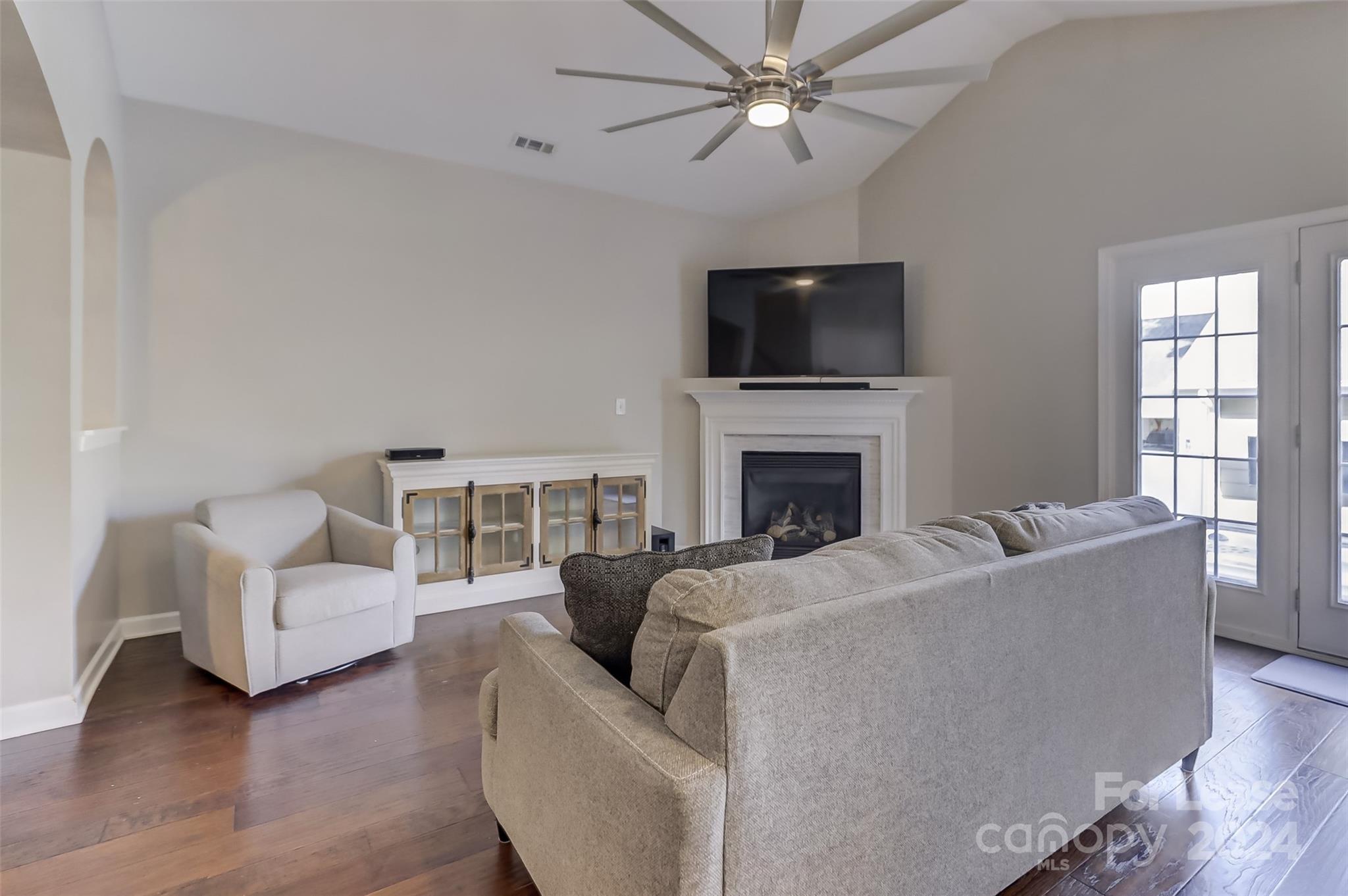 Baxter Village - Residential Lease