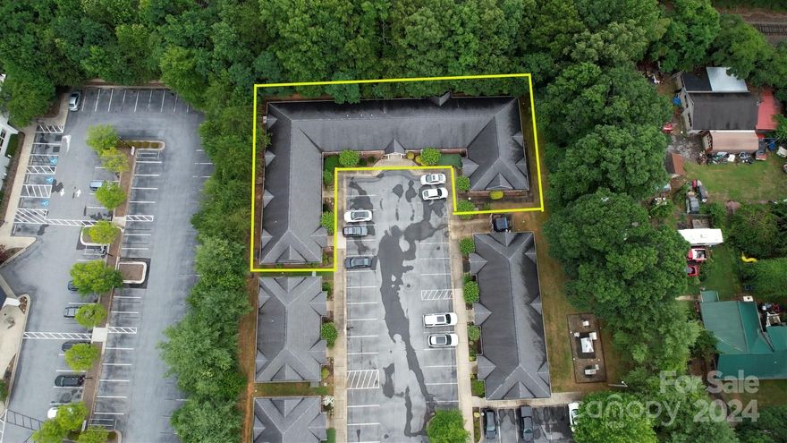 Building is for sale.  Great Medical/Dental/Business building.