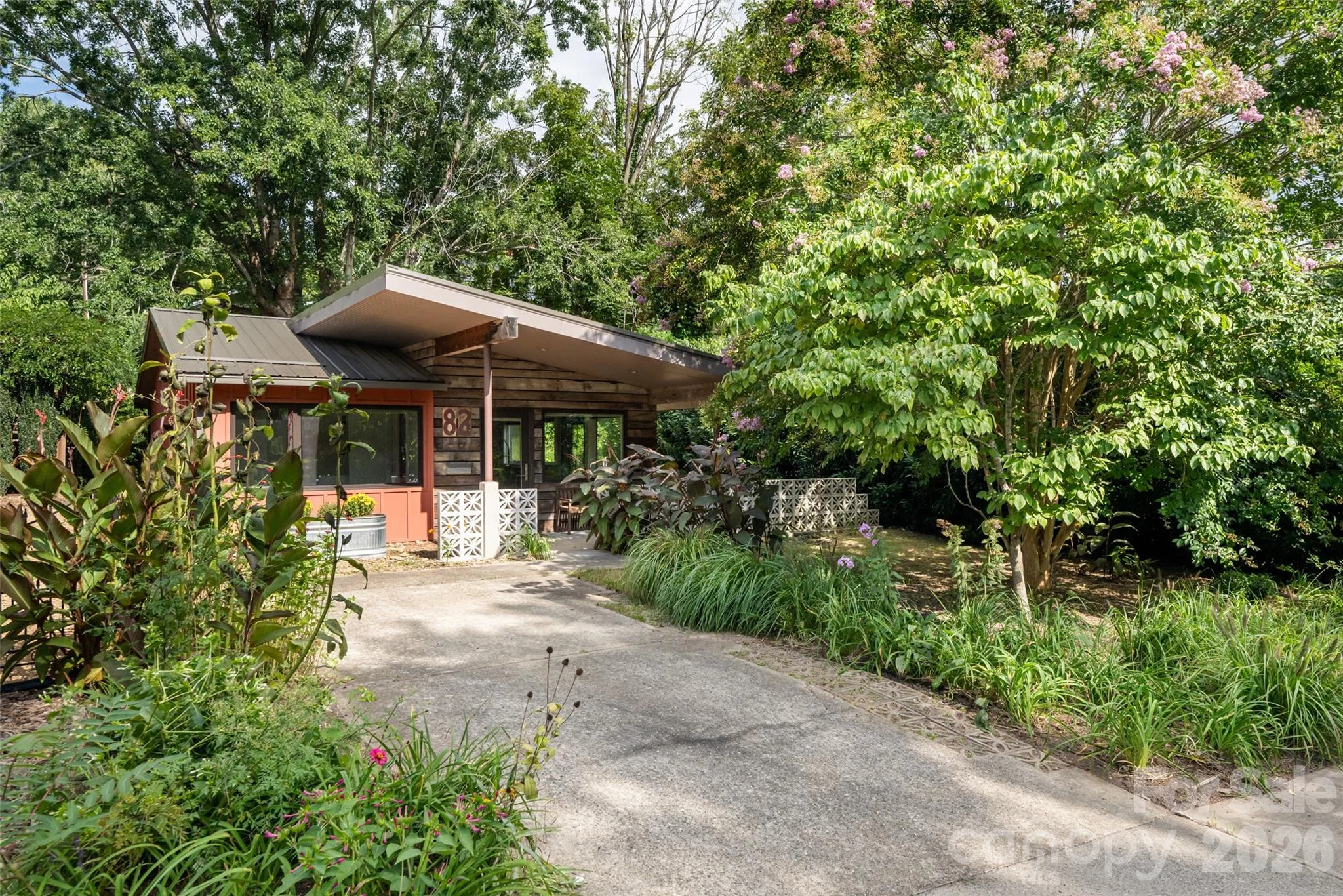 82 Mount Clare Avenue, Asheville, NC, 28801