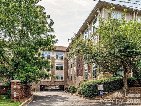 Photo of 404 N Laurel Avenue #11, Charlotte, NC 28204 (MLS # 4414150)