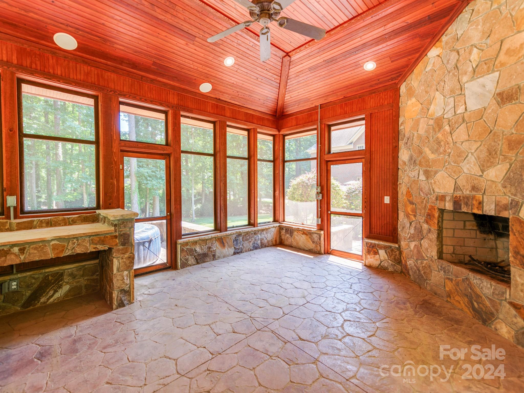 Heron Cove - Residential