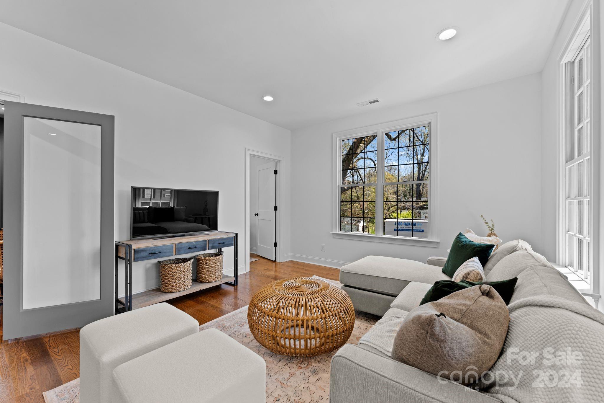 Villa Heights - Residential