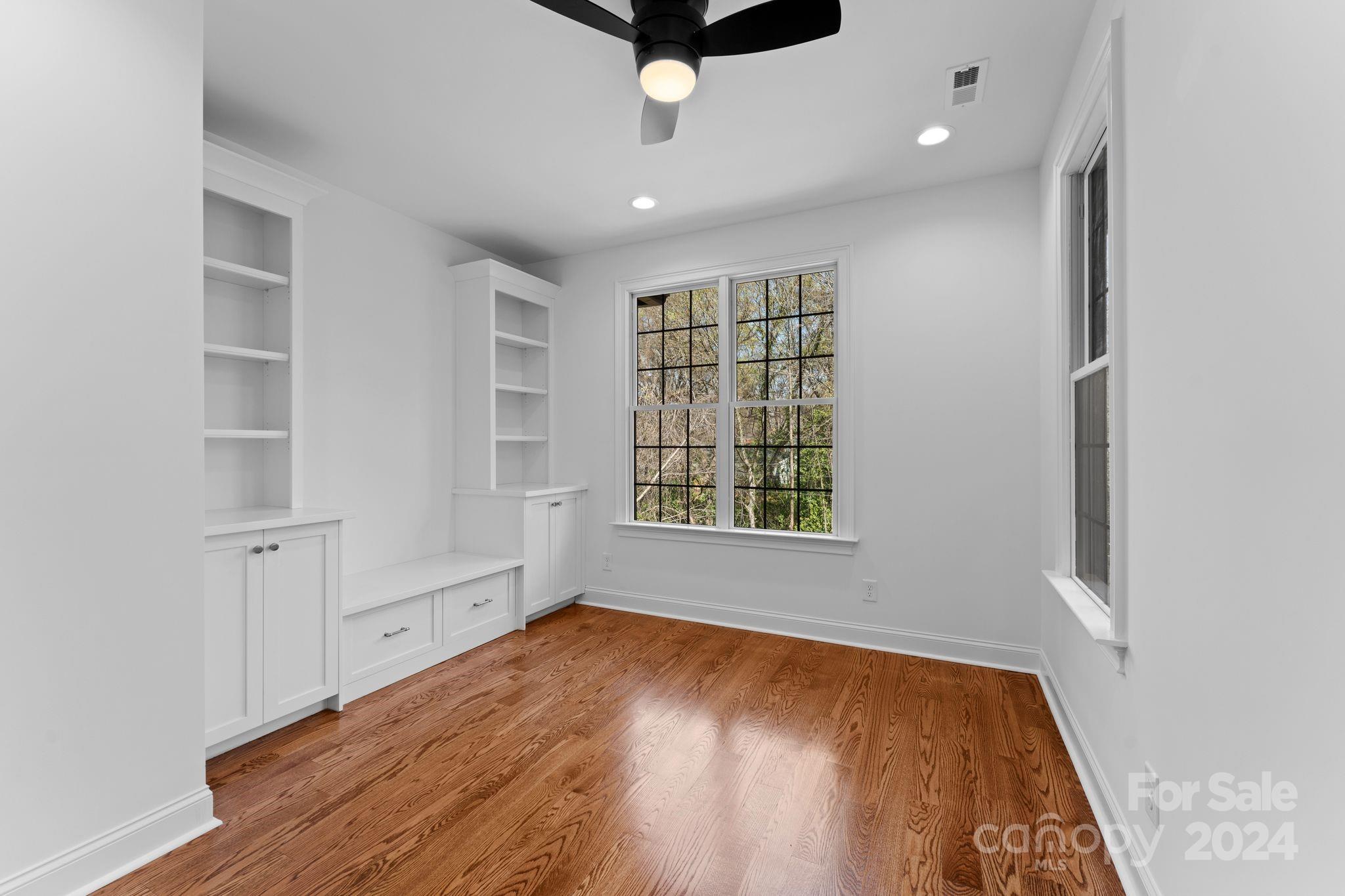 Villa Heights - Residential