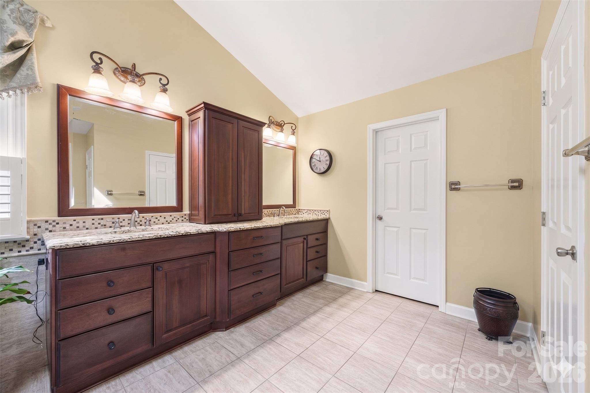 Feather Trace - Residential