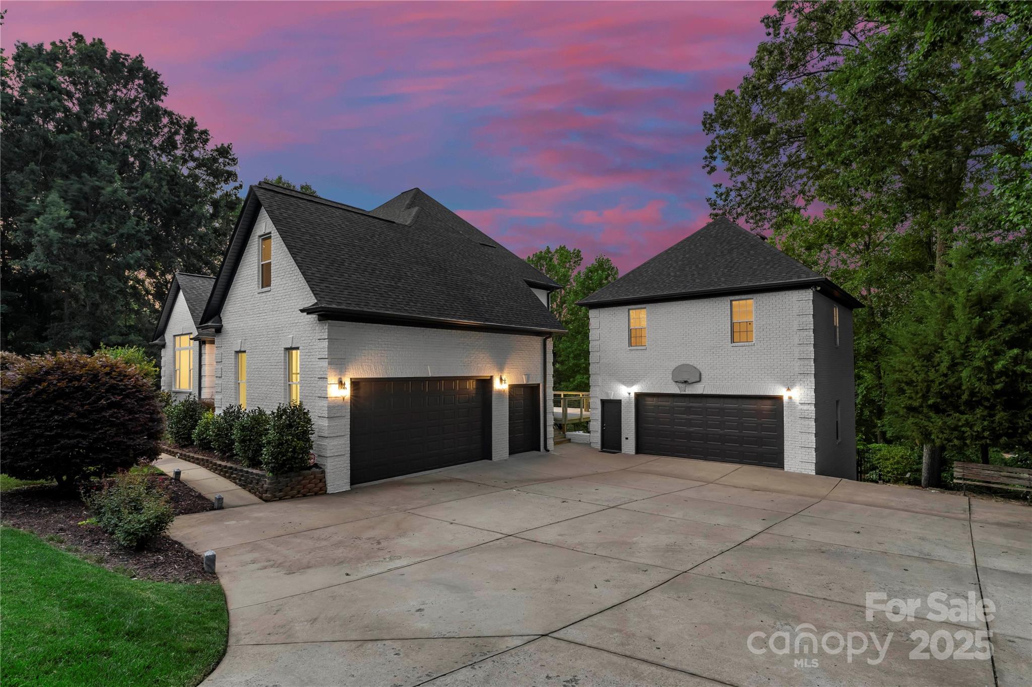 578 Normandy Road