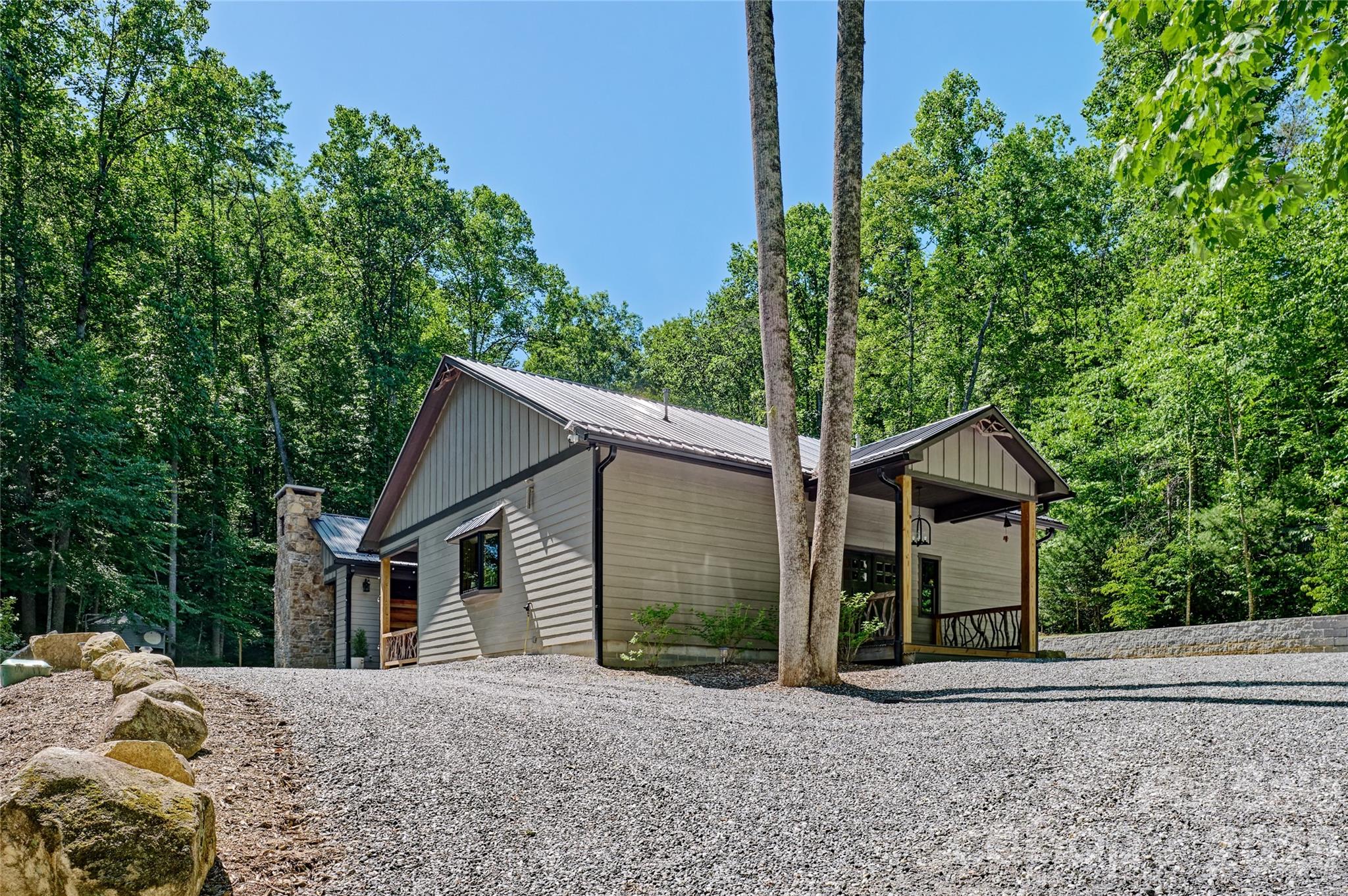 4017 Canada Road