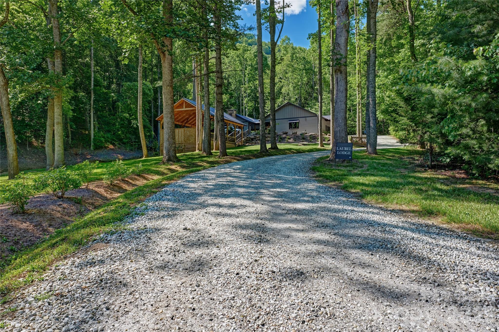4017 Canada Road