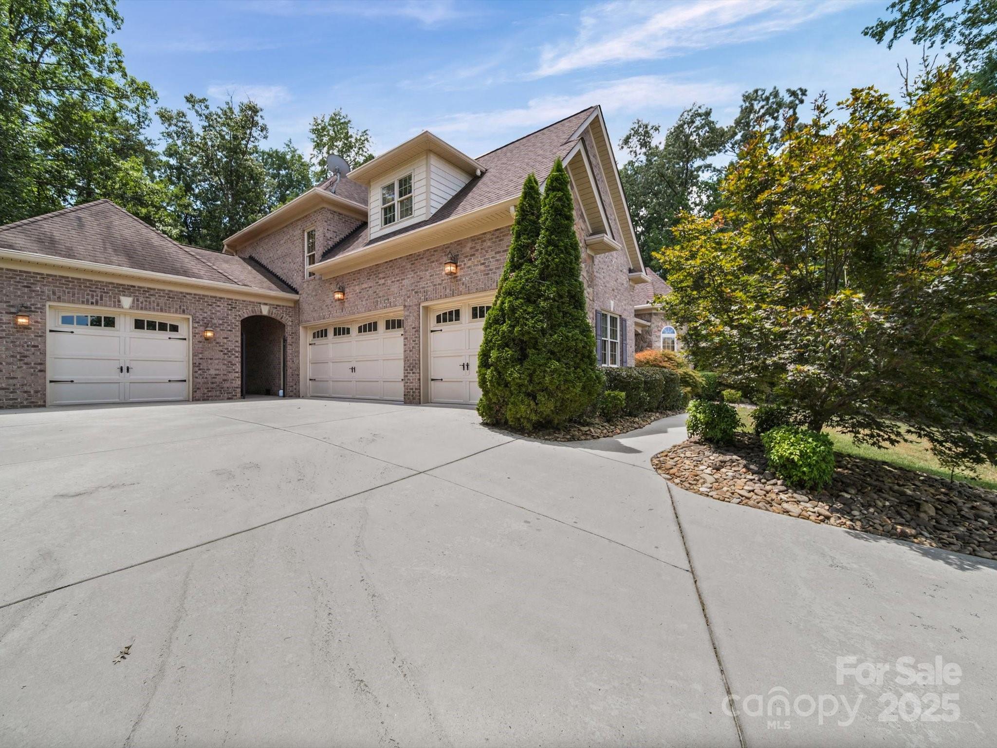 3925 Hounslow Lane
