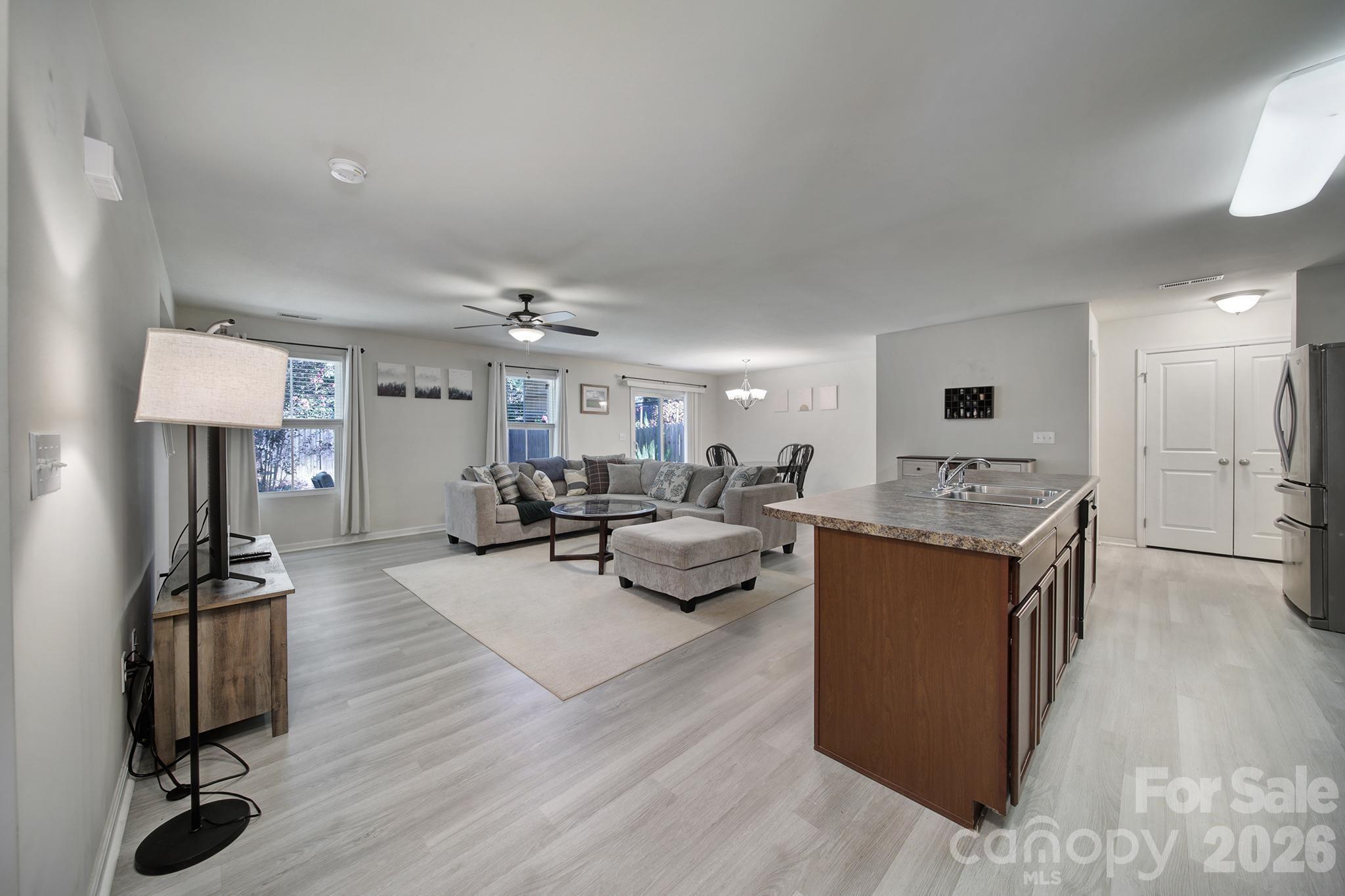 1611 Hooper Court
