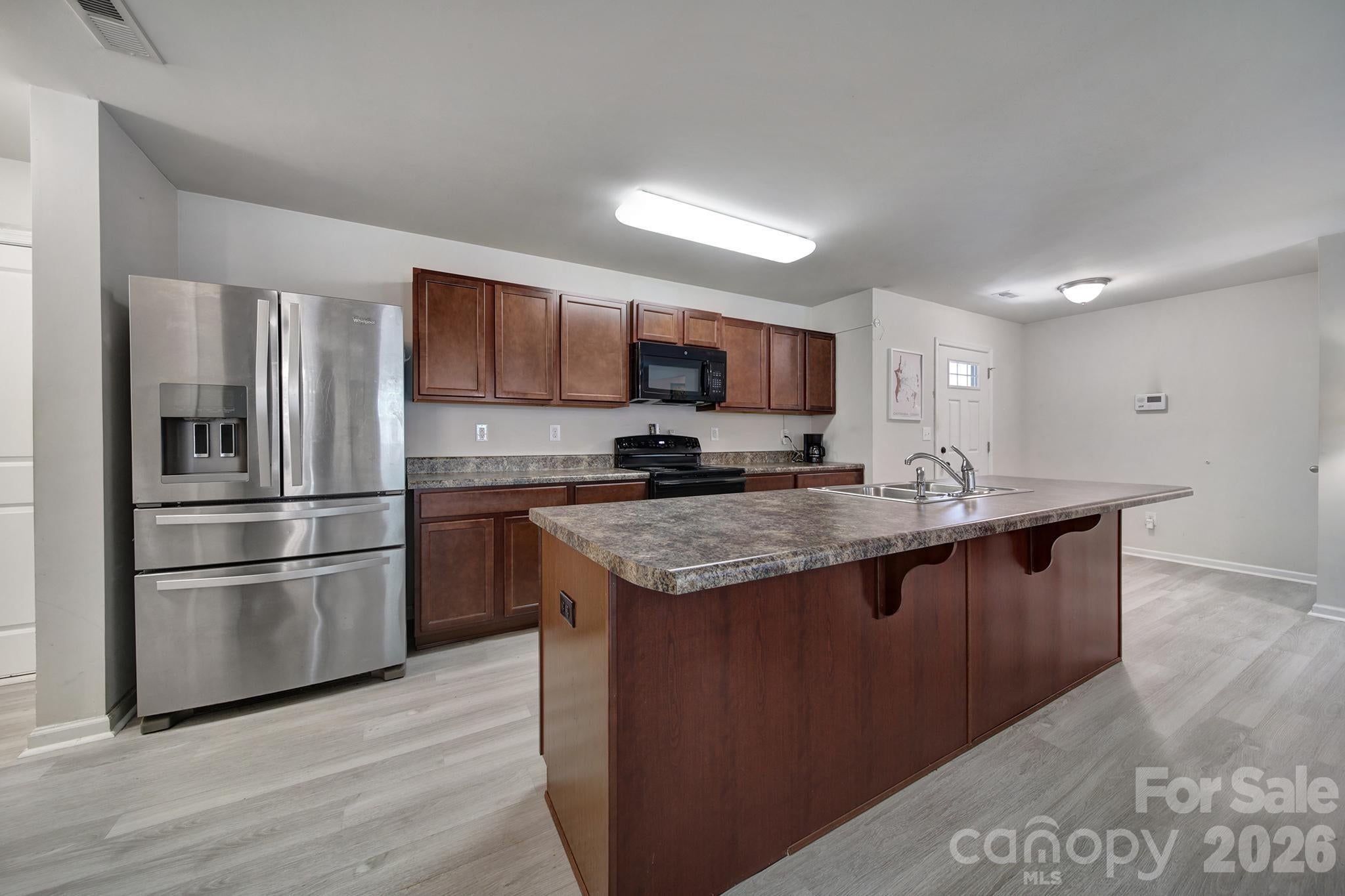 1611 Hooper Court