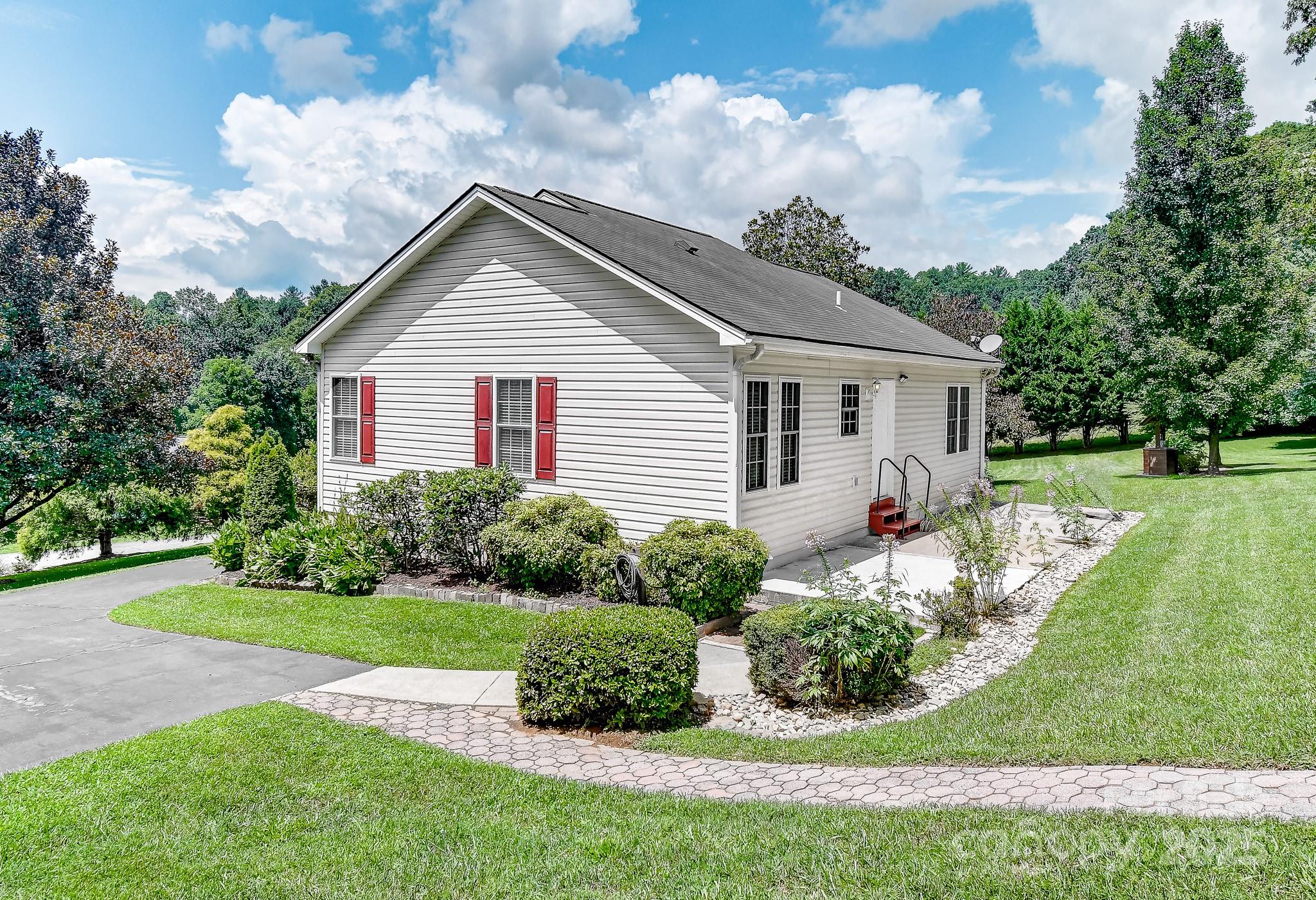 Meadow Woods - Residential