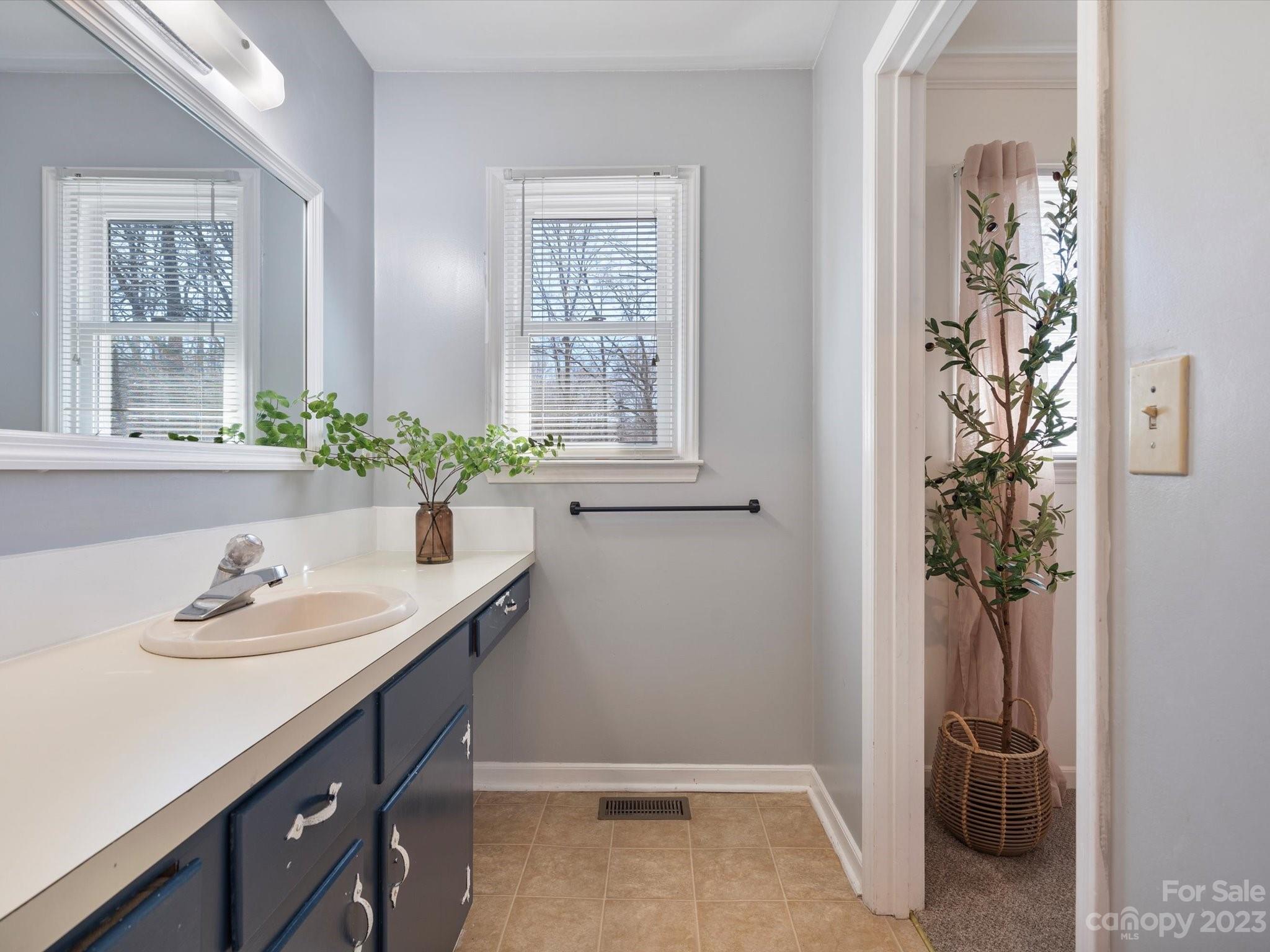 Ole Lamp Place - Residential