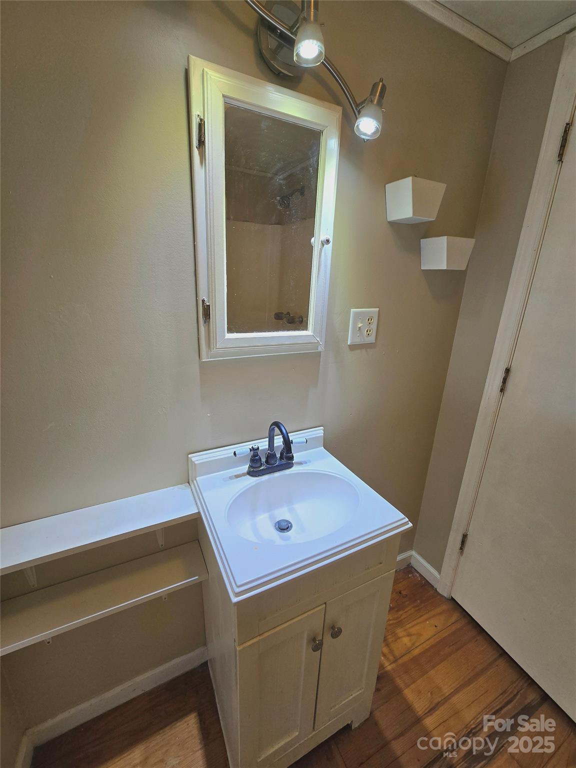 Lake Montonia - Residential