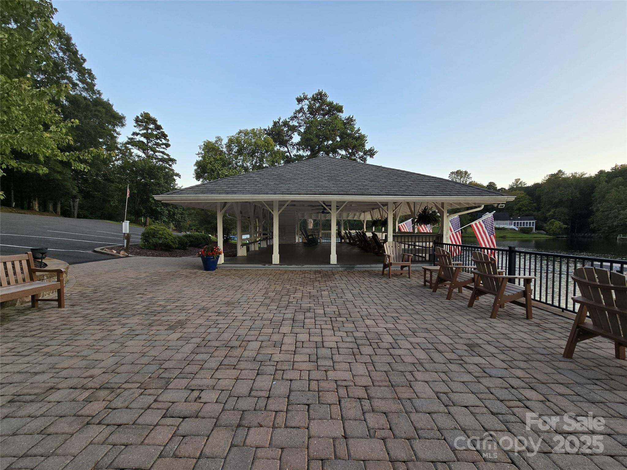 Lake Montonia - Residential