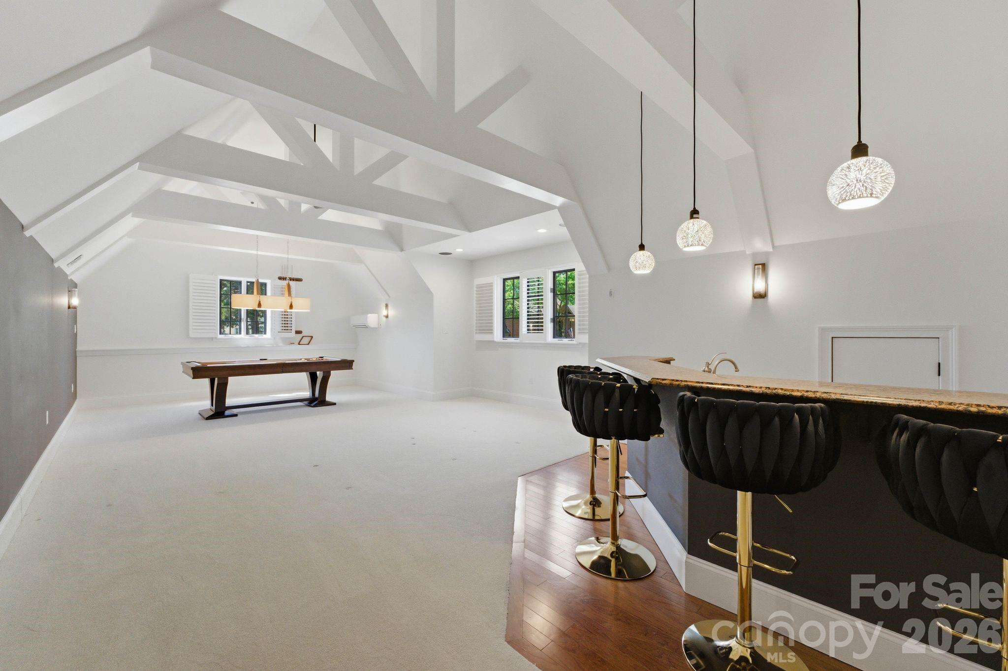 The Peninsula - Residential