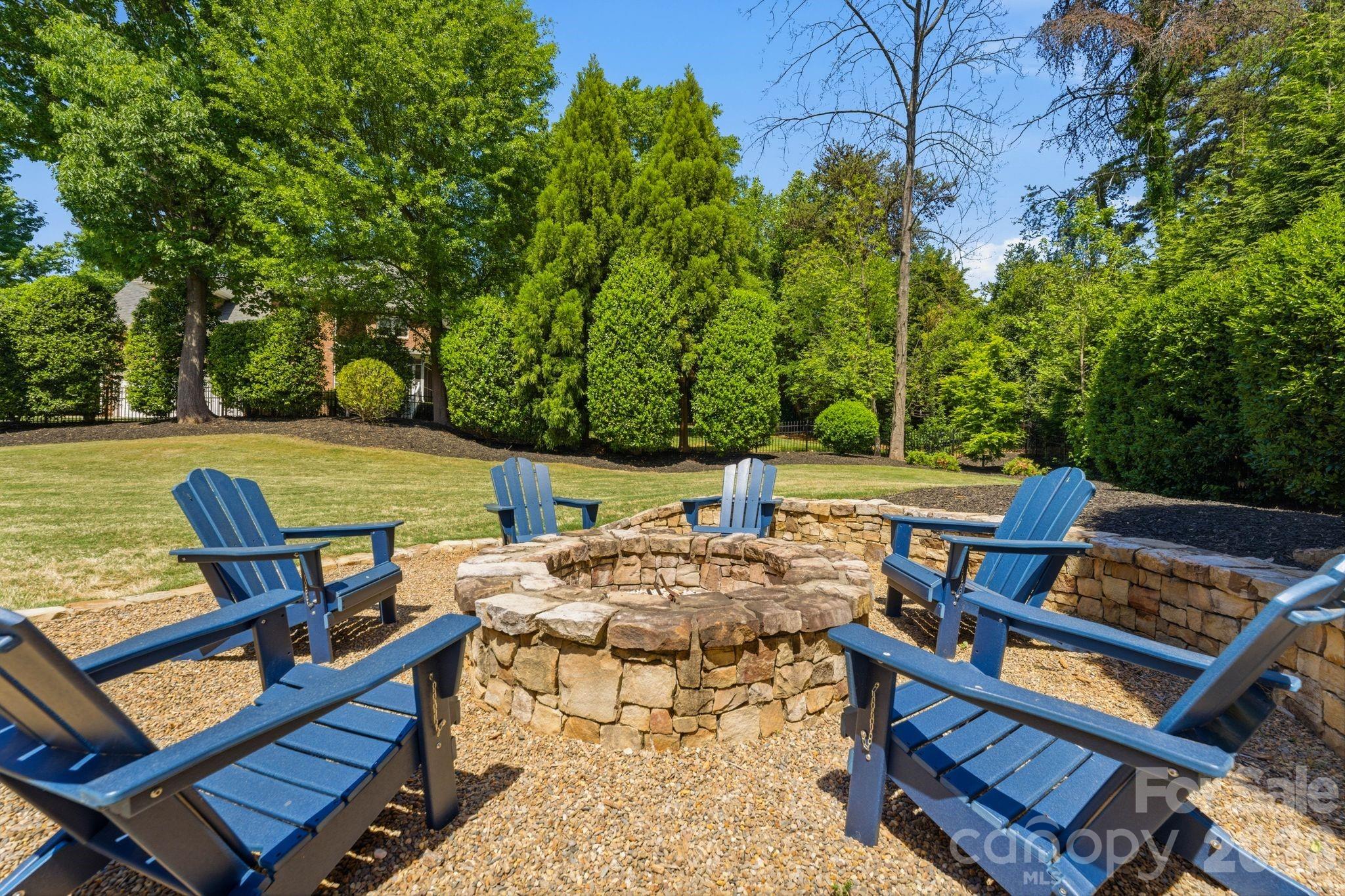 The Peninsula - Residential