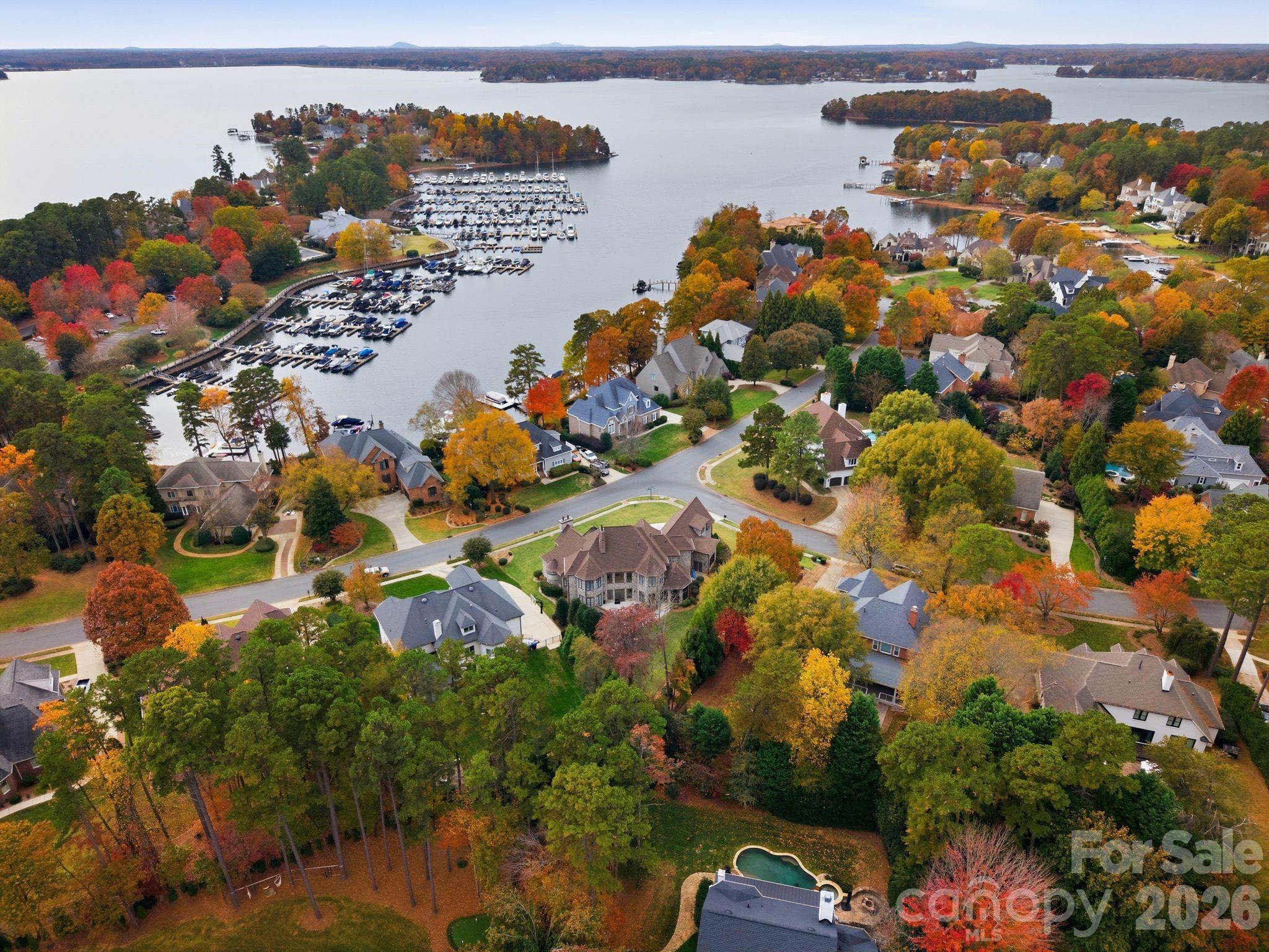 The Peninsula - Residential