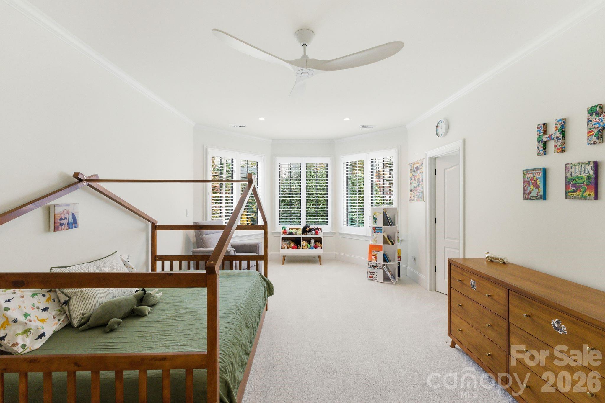 The Peninsula - Residential