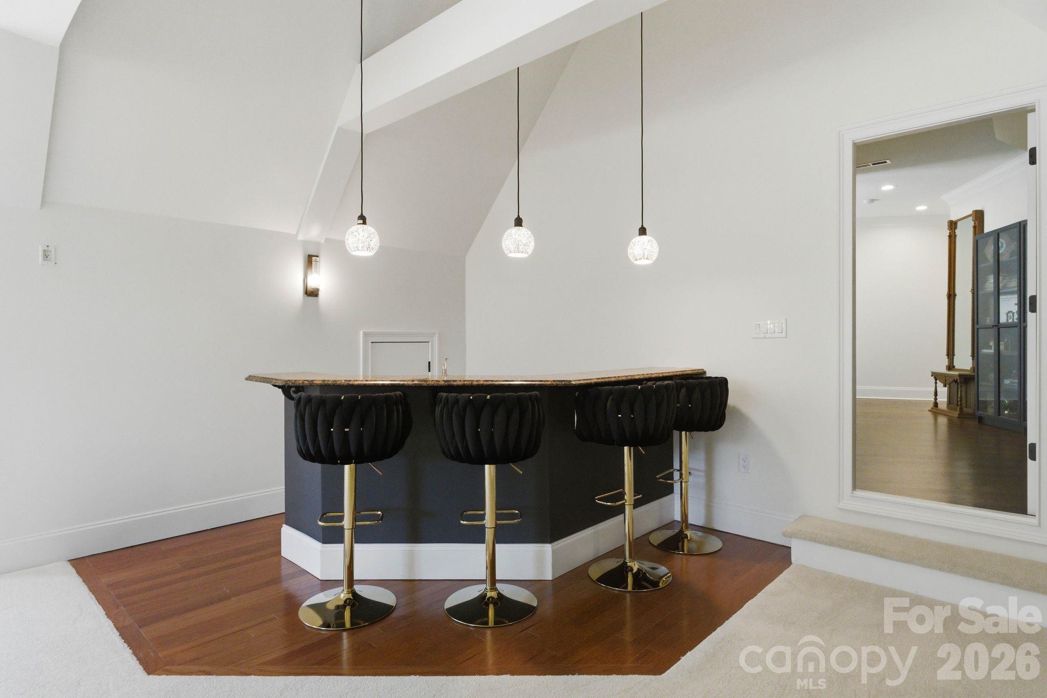 The Peninsula - Residential