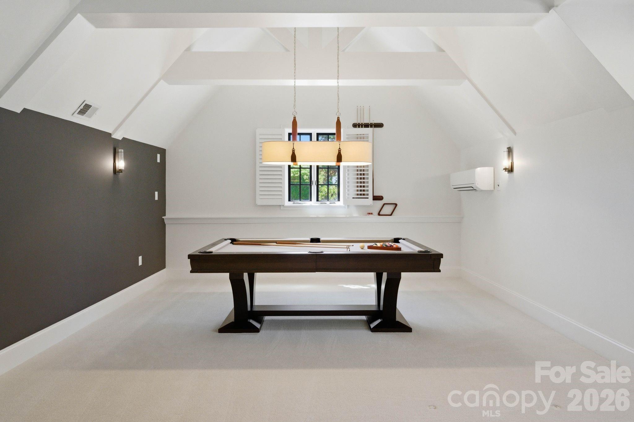 The Peninsula - Residential