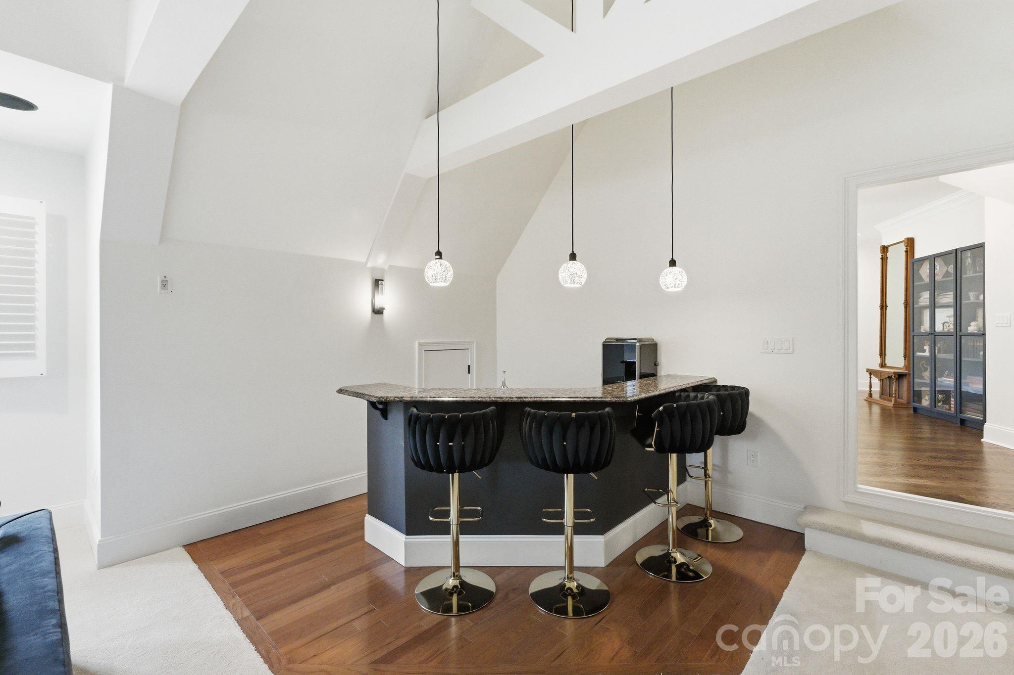 The Peninsula - Residential