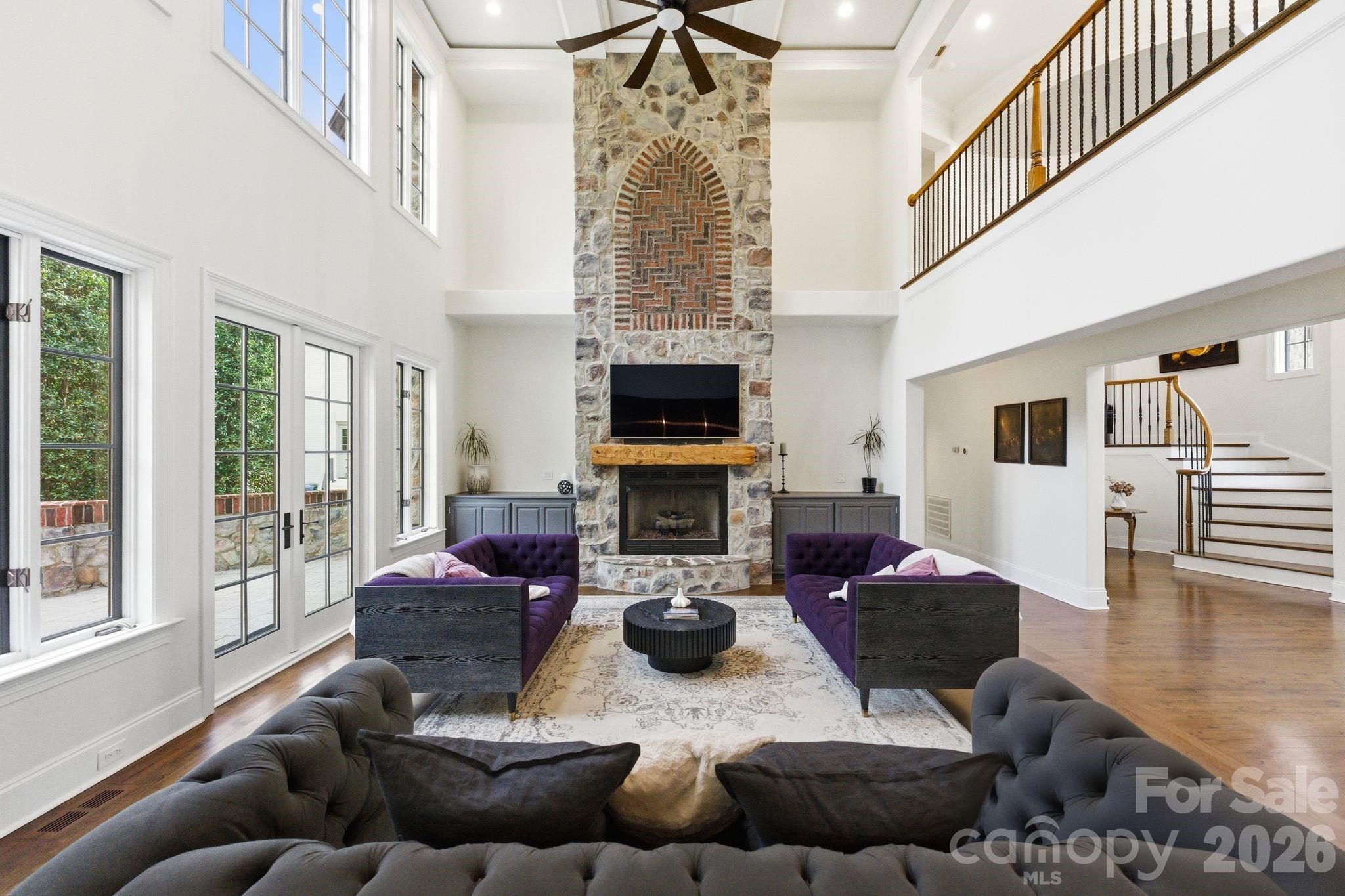 The Peninsula - Residential