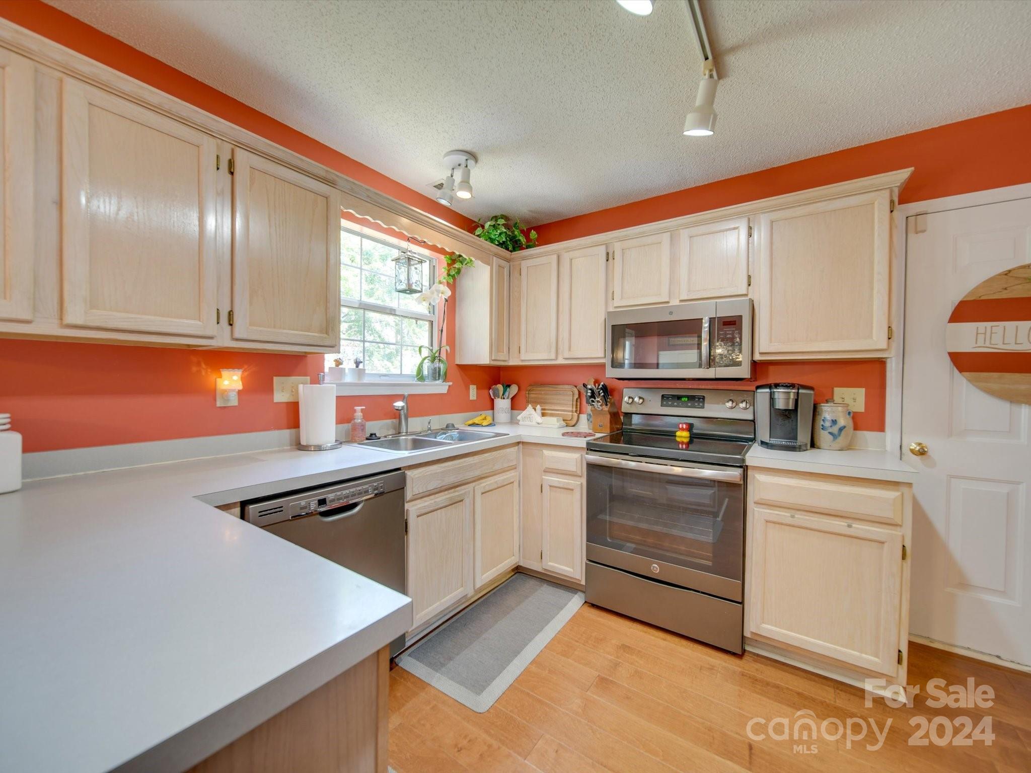 HABERSHAM - Residential