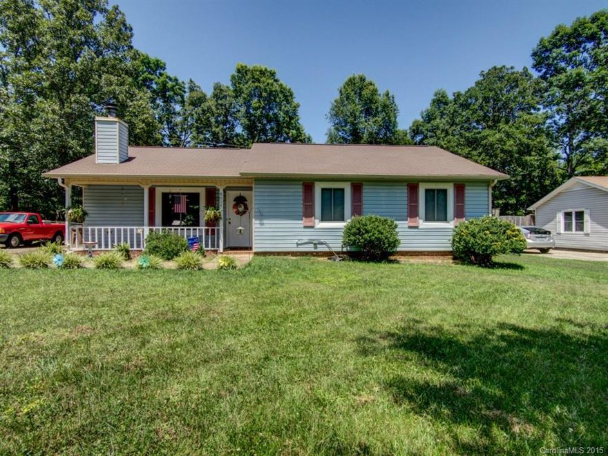 Adorable Ranch! Great starter home/investment. 3 beds, 2 full baths, 1/3 acre fenced lot in neighborhood w/ great schools & no HOA! New carpet & paint in 2013. Roof w/25 year shingles in 2010. Chimney cleaned & inspected in 2011/heat plates replaced in 2006. HVAC 2006. Energy efficient thermal lining in attic 2010. Dishwasher 2010. Updated full bath 2010. Water heater and expansion pack in 2008.  Refrigerator conveys.  $4,000 in seller paid closing costs and Home warranty with full price offer.