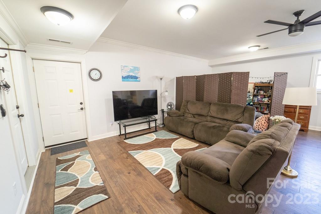 Kingswood Hills - Residential