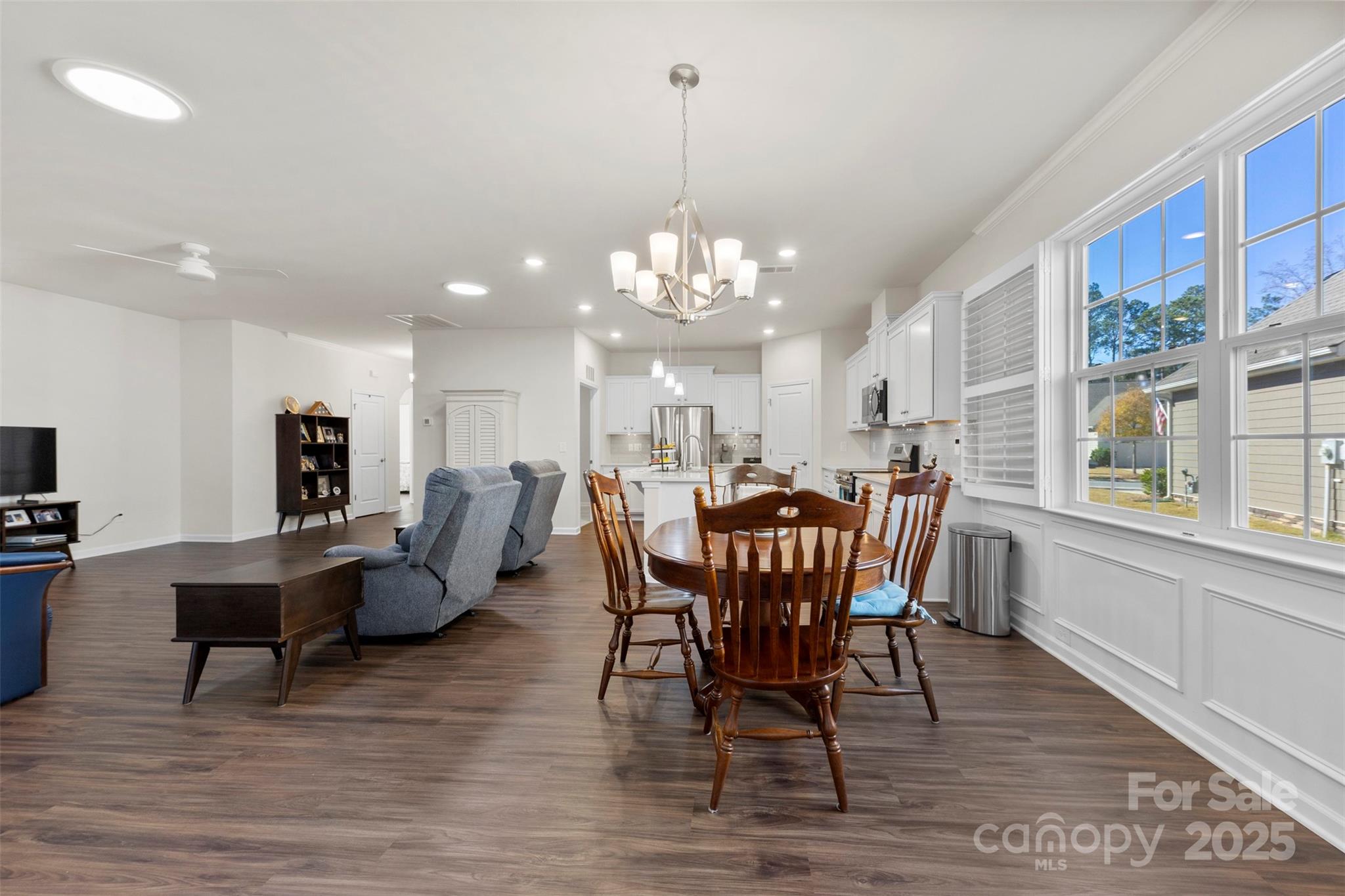Imagery On Mtn Island - Residential