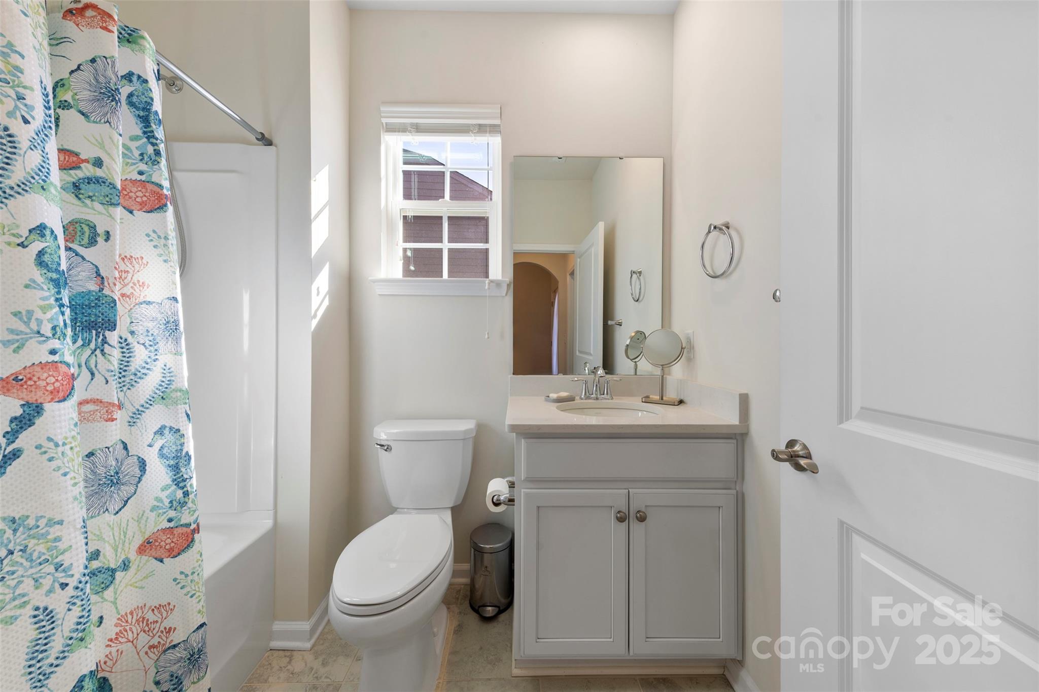 Imagery On Mtn Island - Residential