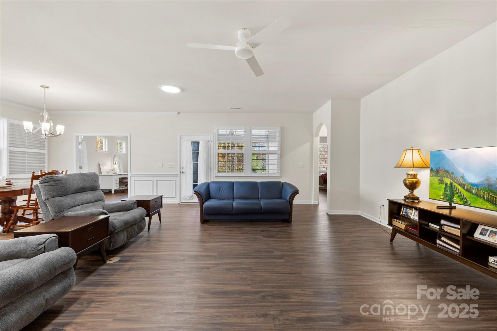 Imagery On Mtn Island - Residential