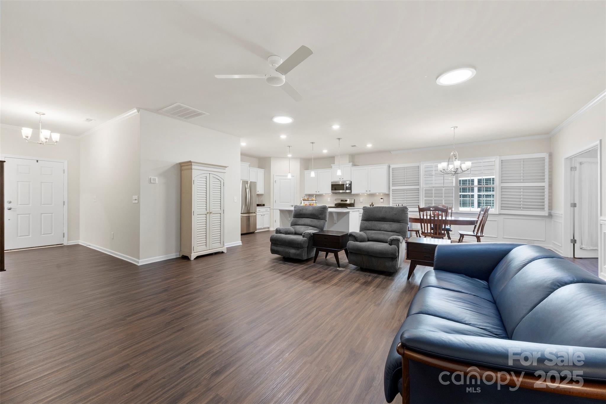Imagery On Mtn Island - Residential