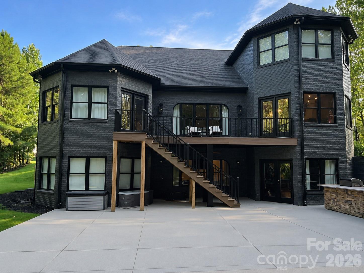 140 Crooked Branch Way