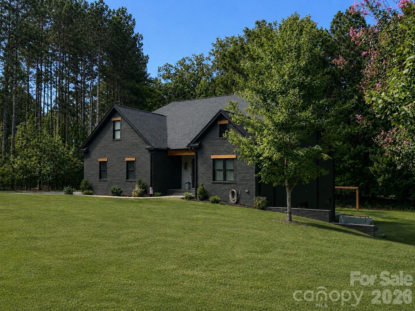 140 Crooked Branch Way