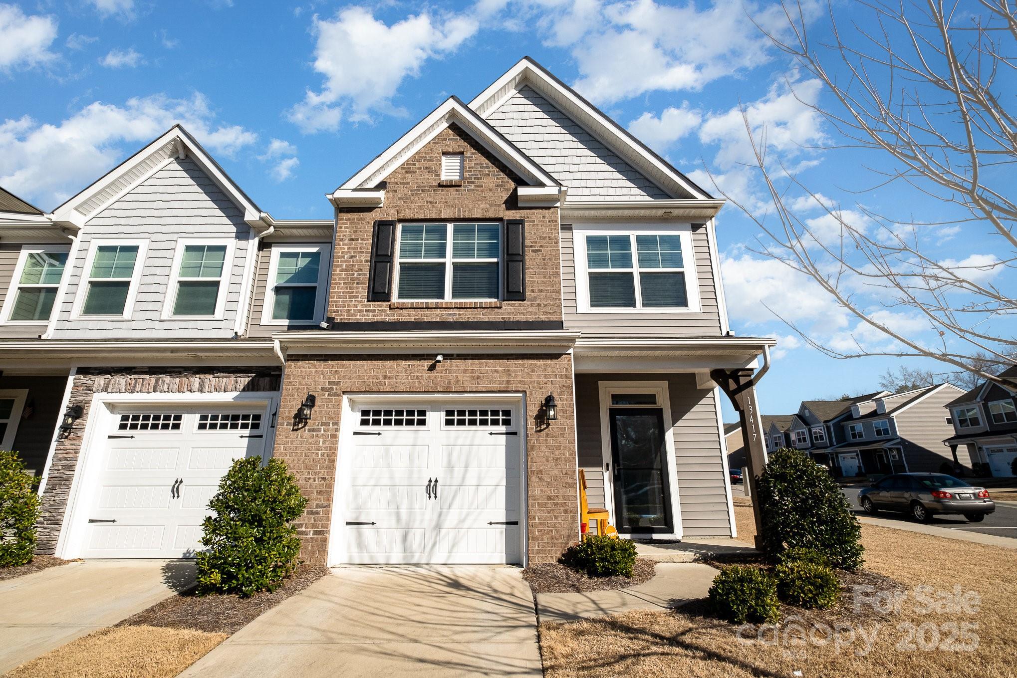 Savannah Townhomes - Residential