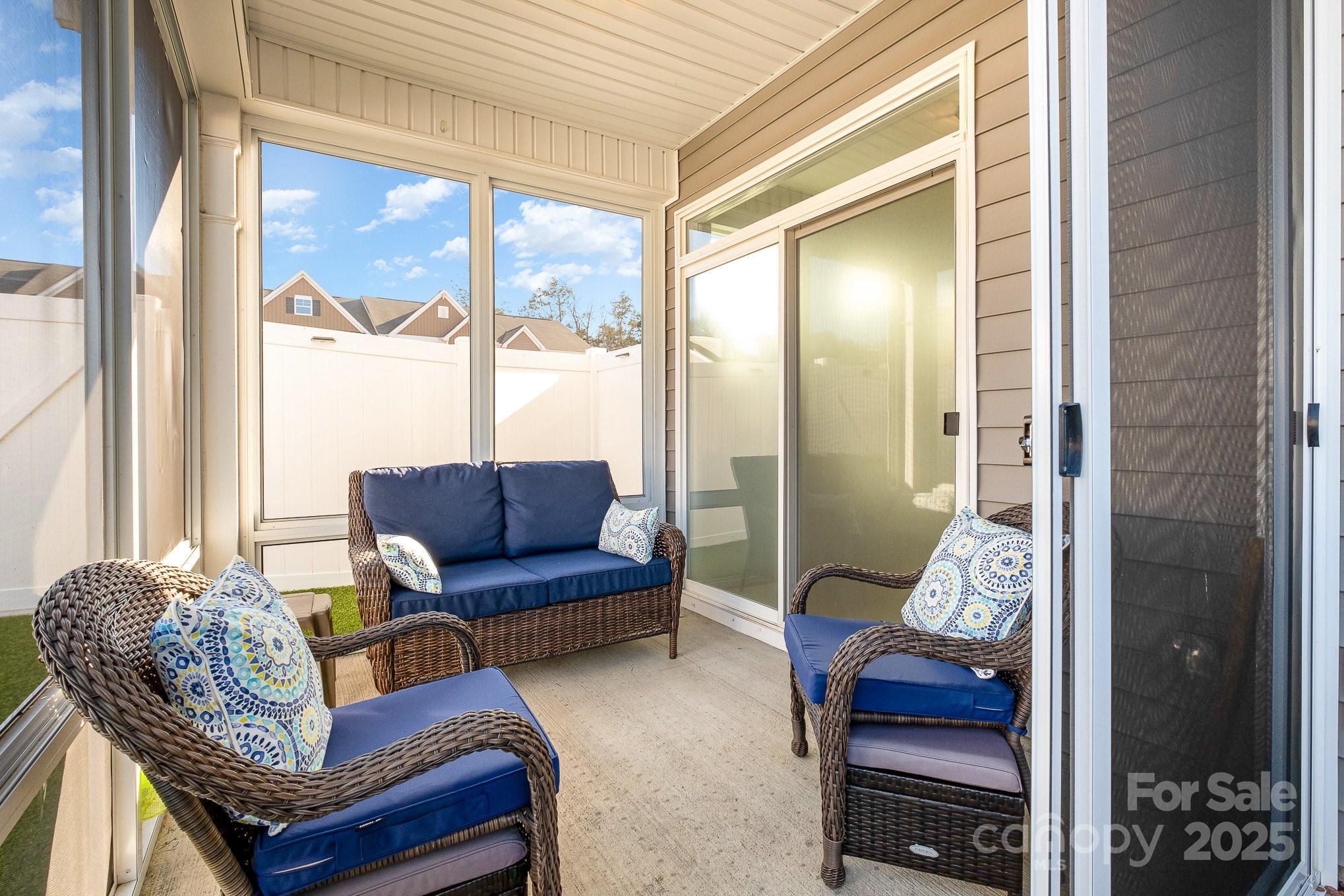 Savannah Townhomes - Residential