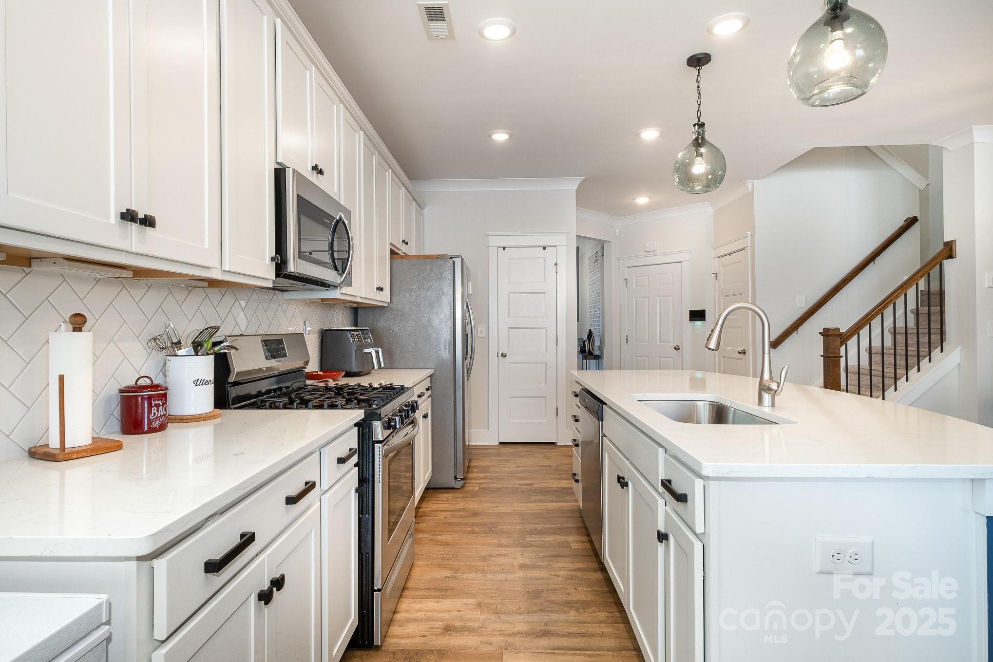 Savannah Townhomes - Residential